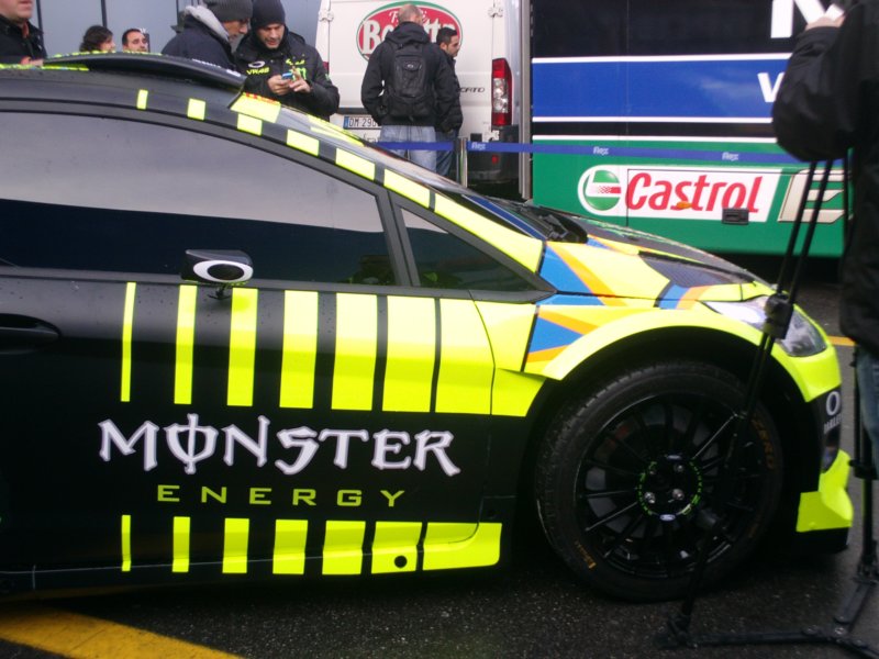 boxvr46valentinorossimonzarallyshow.jpg