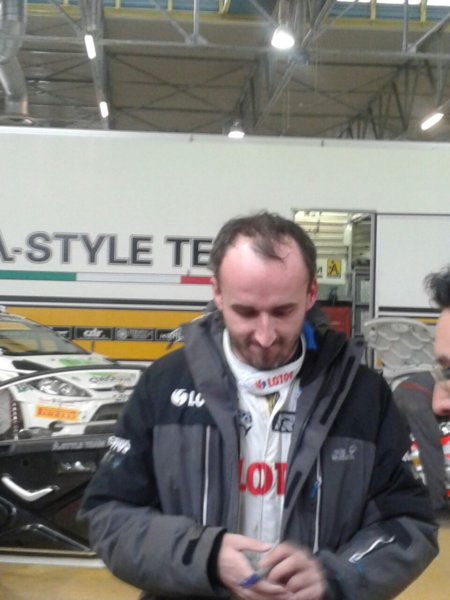 robertkubicamotorshowbologna2014venetomotoripaddock.jpg